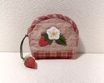 Handmade Strawberry Patchwork Coin Pouch – Quilted Zipper Bag with Fabric Charm
