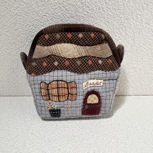 Handmade Patchwork Coin Pouch - Adorable Cottage Designmother&#39;s day idea