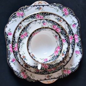 Antique, Rare Victorian Tea Set, &quot;AYNSLEY&quot; in Bone China, England. Collectible. Set for 5 people. Details in description.