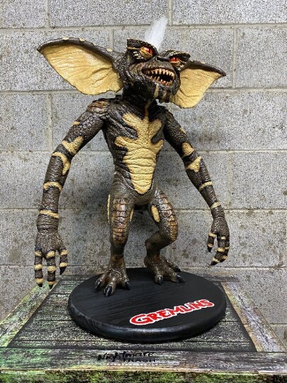 Gremlins Gizmo Puppet Prop – Trick Or Treat Studios