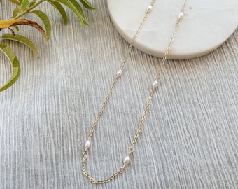 Dainty freshwater pearl chain necklace | Dani necklace | minimalist necklace | 14K gold plated | silver plated | tarnish resistant