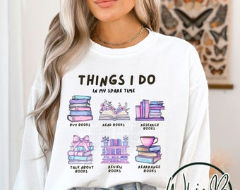PNG divertido para amantes de los libros, PNG de cosas que hago en mi tiempo libre, PNG de amante de los libros, PNG de libros pendientes de leer, PNG de camiseta de lectura, PNG de "Es un buen día para leer", PNG de profesor