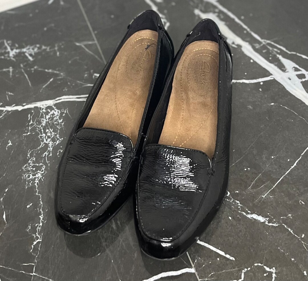 clarks black patent leather loafers