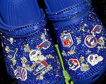 Crocs personalizzate con decorazioni / fiocchi / jibitz / strass / gemme / perle e altro ancora...