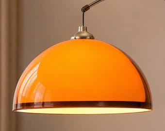 Lampa podłogowa Amber Arc, nowoczesny klosz w stylu retro, przytulna lampa do czytania