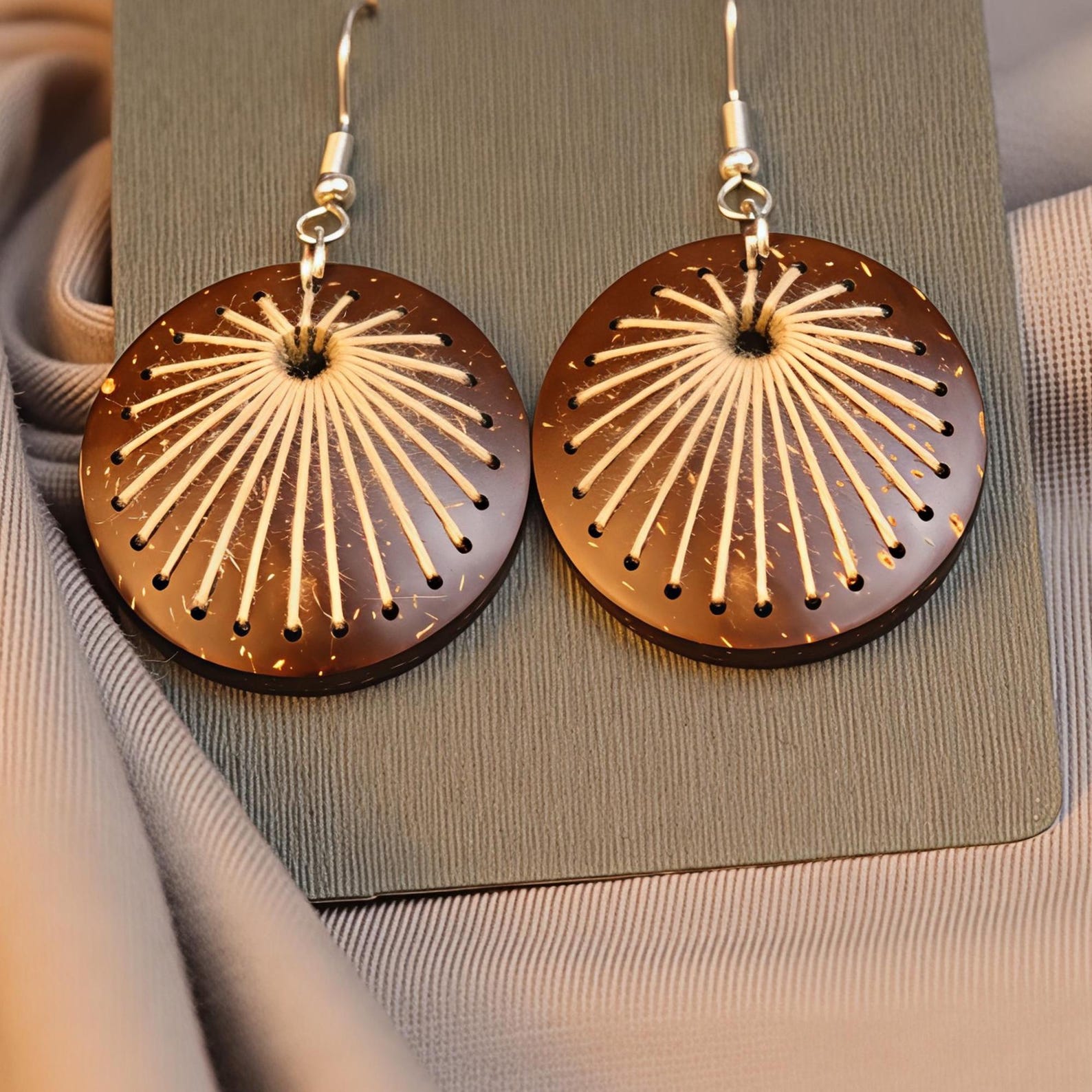 BURSTING BLOOMS EARRINGS, COCONUT