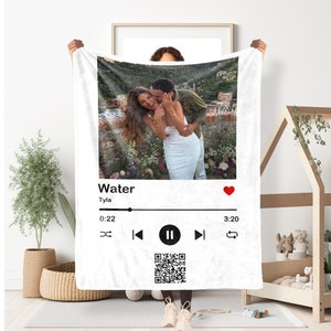 Personalized Song Blanket, Custom Photo Soft Throw Blankets, Blanket with Your Favorite Song, Gift for Mom, Dad, Couple, best friend