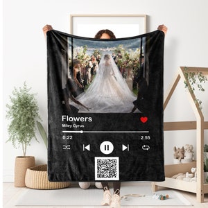 Personalized Song Blanket, Custom wedding Photo Soft Throw Blankets, Blanket with Your Favorite Song, Gift for Mom, Dad, Couple, best friend