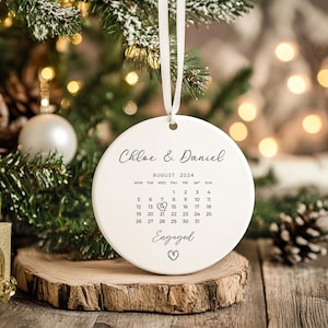 Personalised Calendar Ornaments Engagement Gift,Engagement Day Gift,  Ceramic Heart Keepsake, Engaged Couple Gift, Ceramic Decoration Gift