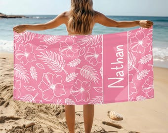 Asciugamano da spiaggia floreale hawaiano personalizzato, asciugamano da piscina per feste di compleanno con nome personalizzato, asciugamano da bagno tropicale, regalo per le vacanze, regalo per gli amanti della spiaggia