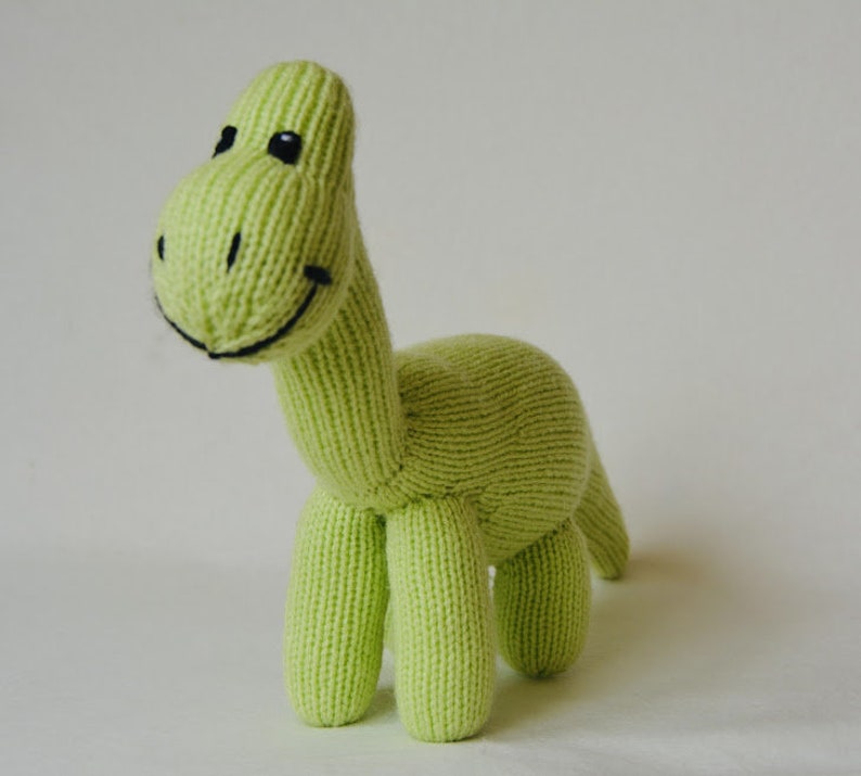 Brax the Brachiosaurus knitting pattern/ knitted toy pattern image 3