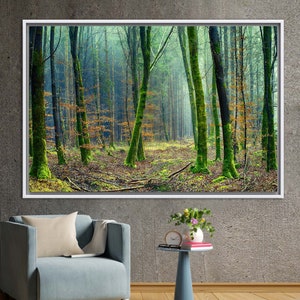 Lienzo de bosque brumoso, impresión de naturaleza de bosque encantado, póster de paisaje de bosque verde tranquilo, decoración rústica de cabaña