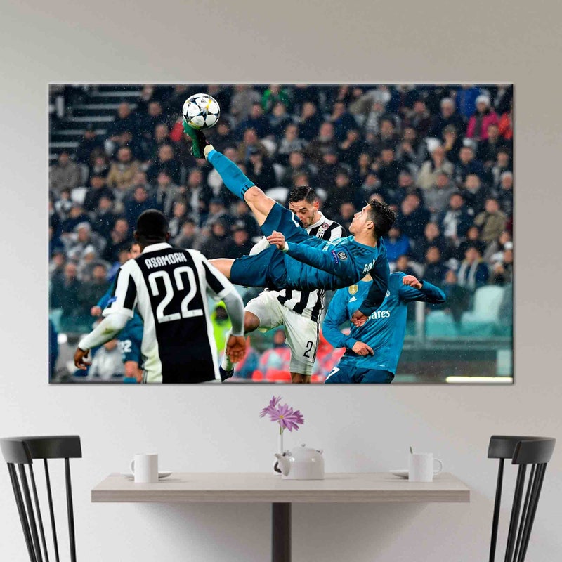 Stable Ronalods Room Cristiano ronaldo room decor - Etsy México