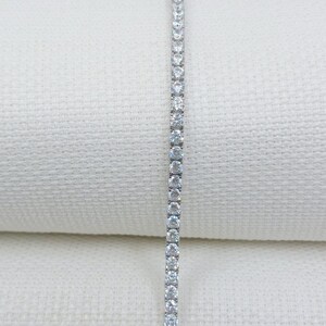 Vattenvägsarmband i sterlingsilver: Fin 3 x 3 mm kedja