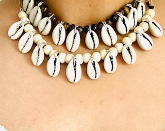 Gargantilla ajustable de concha de cauri: collar bohemio playero con cuentas