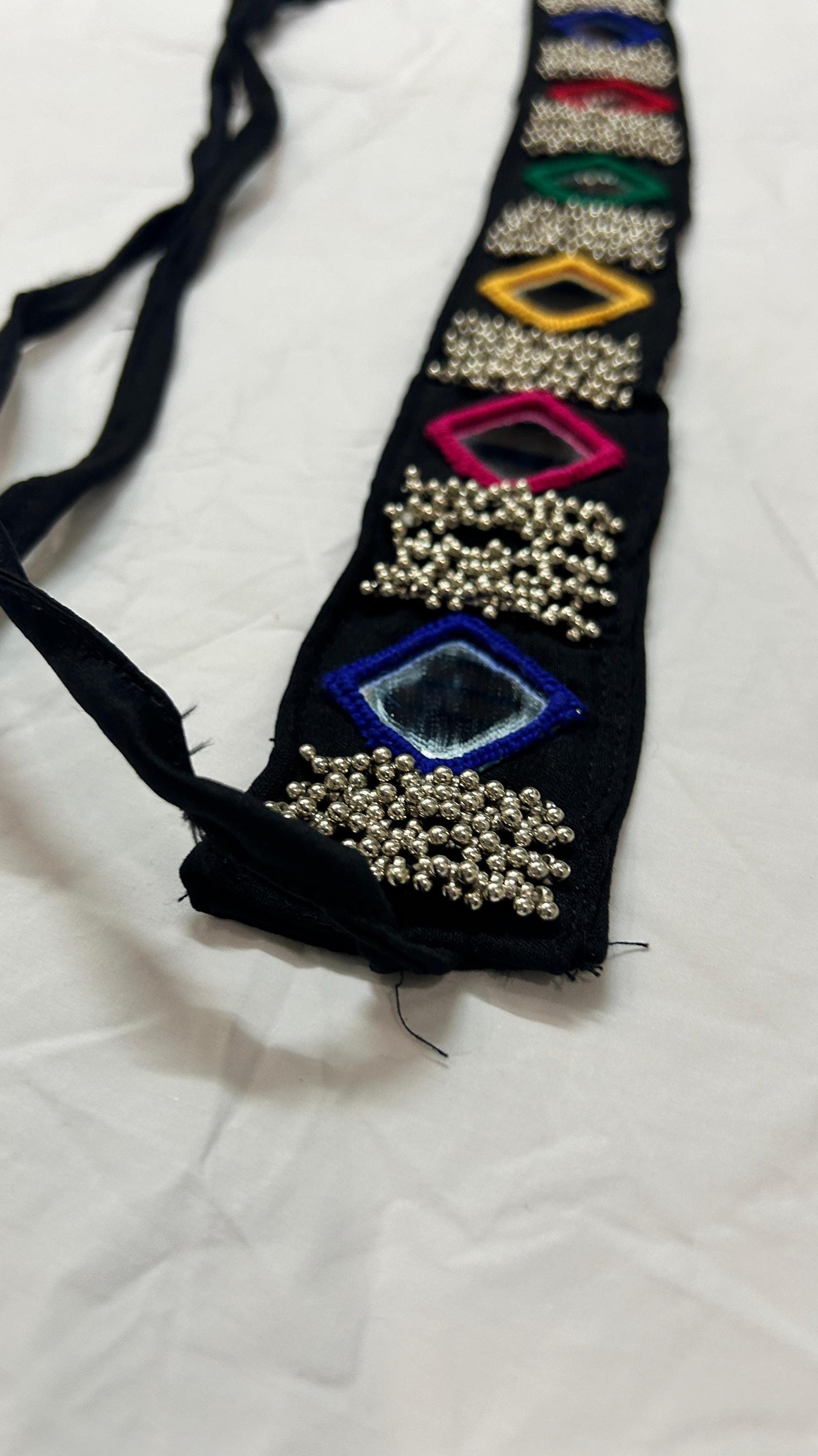 Handmade Mirrorwork Waist Belt: Traditional Indian Wedding  display picture 2