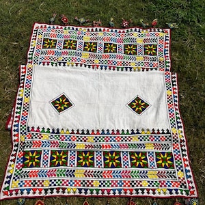 Pure Handmade dupatta for women, Dupatta for Navratri, Dupatta for wedding, Indian handicraft dupatta, Wear on special occasion, Handicraft