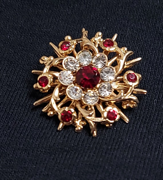 Gold Tone Brooch Red & Clear Stones