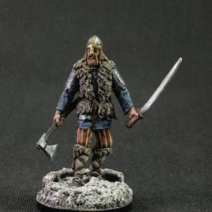 Painted tin toy soldier 54 mm Model Scale 1/32 Historical Miniature figurine Viking gift for a man