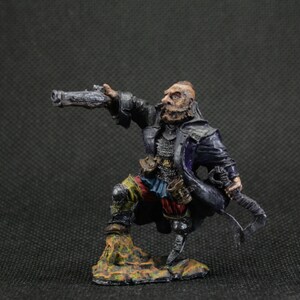 Collectible tin toy soldier 54 mm Model Painted Historical Miniature Fantasy figurine. Gnome engineer.