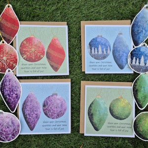 Colección Sparkle and Joy: paquete de tarjetas navideñas y etiquetas de regalo, diseño de adornos, tarjetas individuales o juego de 4 con etiquetas de regalo a juego
