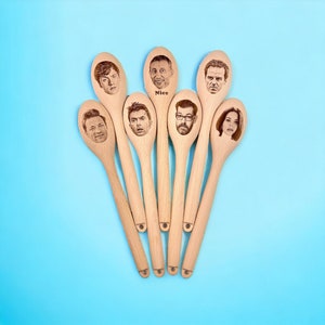 Any face on a wooden spoon - Your best friend or any celebrity's face - Birthday gift - Housewarming, Chef, Cooking, Novelty gift