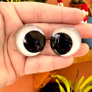 Hand-Painted Glitter Safety Eyes: Amigurumi Crochet Plushie Eyes