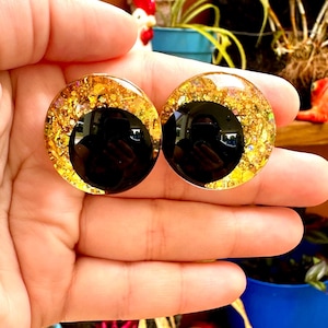 Hand-Painted Gold Glitter Safety Eyes: Amigurumi Crochet Plushies