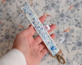 Blue floral keychain wristlet, Fabric wristlet key holder, Gift for girls, Birthday gifts, Gift idea