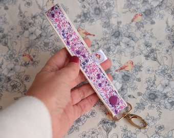 Liberty print keychain wristlet, Fabric wristlet key holder, Gift for girls, Birthday gifts, Gift idea