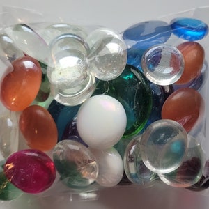50 glass Counters / Gems for gaming! MTG Magic the Gathering Life Counters, Poison, +1/+1 etc!