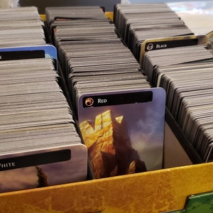 200 Assorted Magic the Gathering MTG Card lot with Rares/Mythics from huge collection