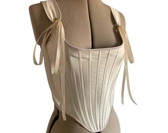 Corset en satin crème fait main