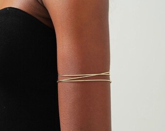 Criss Cross Arm Cuff, Brassard minimaliste, Bracelet de bras, Brassard doré, Bracelet de bras supérieur, Brassard élégant doré, Bijoux de bras
