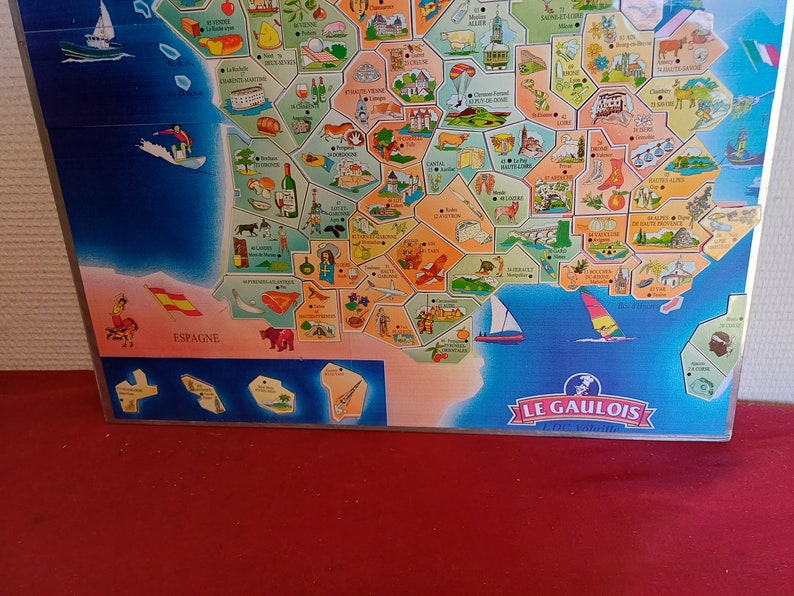 Carte de France FRANCE Départements complet 97 magnets avec plaque.LE