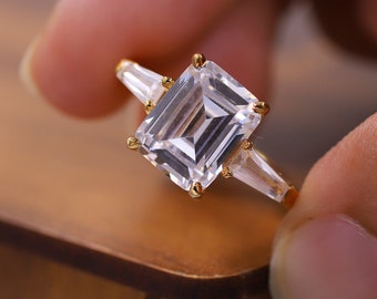 2.5 Ct Moissanite Three Stone Anniversary Ring,Unique Emerald Cut Engagement Ring,14k Solid Gold Diamond Wedding Ring, Side Baguette Diamond