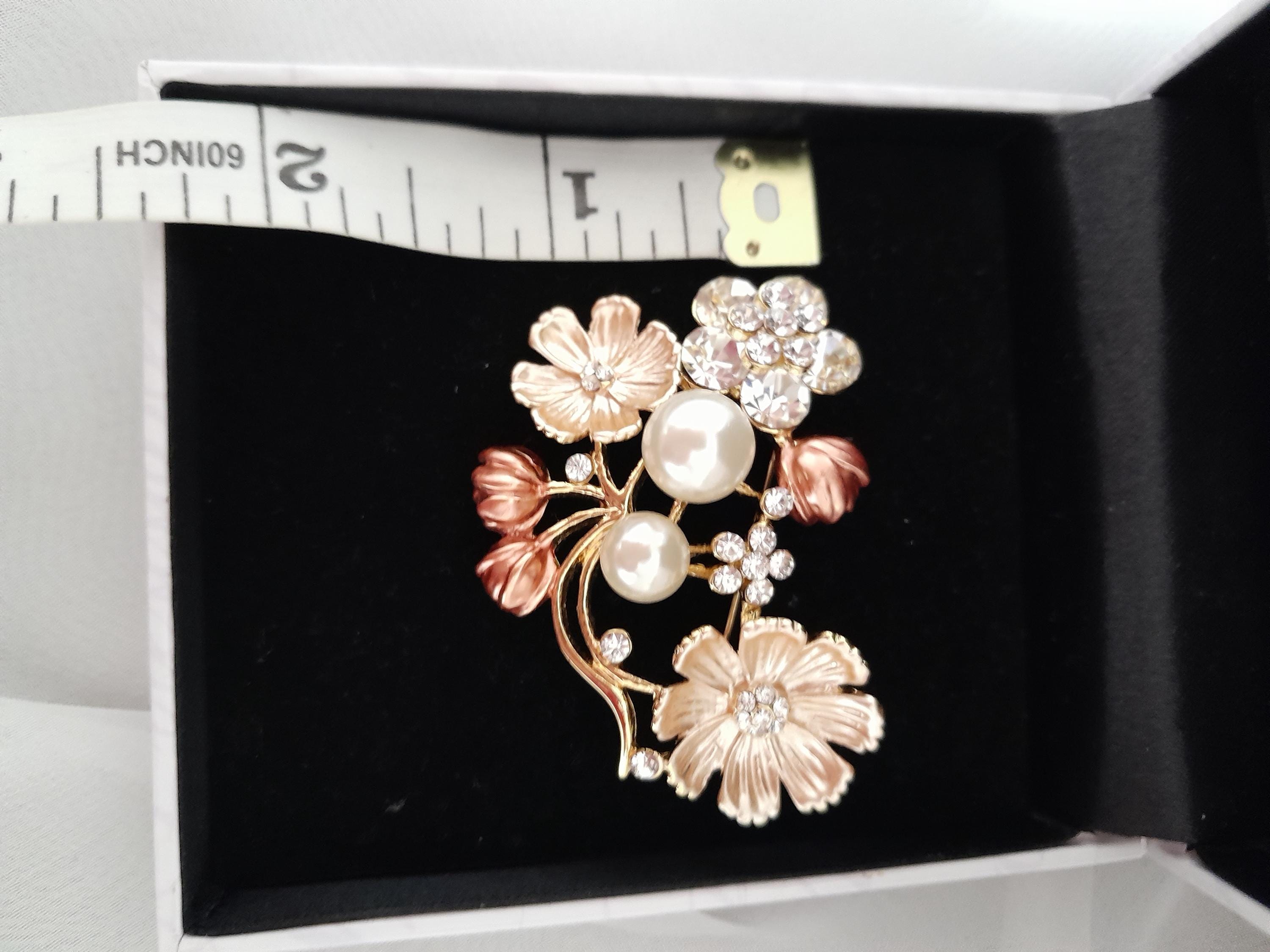 Broche vintage dorée, perle, fleur, rose | Kaufen auf Ricardo