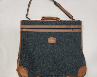 Bolsa portatrajes Pierre Cardin vintage de los años 80, ideal para colgar trajes y vestidos. Bolsa de viaje.