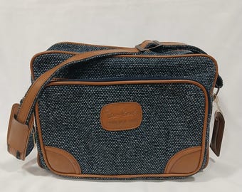 Bolso bandolera de viaje Pierre Cardin de tweed, estilo vintage de los años 80, color azul y marrón.