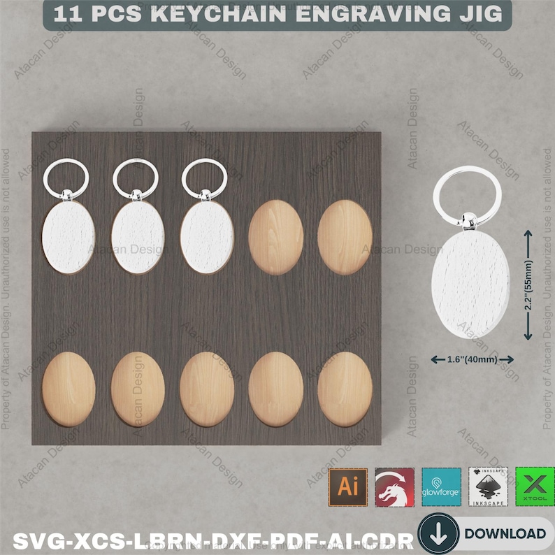 Pu&ograve; includere: Un modello per incisione di portachiavi con 11 pezzi, tra cui spazi vuoti ovali in metallo e legno. Gli spazi vuoti in metallo hanno portachiavi. Il testo "11 PCS KEYCHAIN ENGRAVING JIG" &egrave; in alto. Dimensioni: 55 mm di altezza e 40 mm di larghezza.