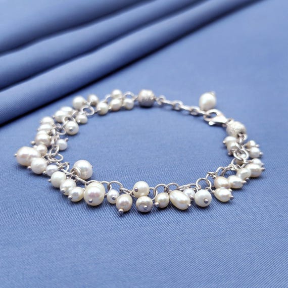 Elegant Pearl Cluster Bracelet Amazon.com: AeraVida Adjustable Elegant Cultured Freshwater  main image 2