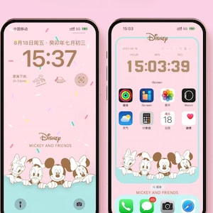 Puede incluir: Una pantalla de teléfono rosa y blanca con un tema de Mickey Mouse y sus amigos. La hora es 15:37 y la fecha es 18 de agosto. La pantalla del teléfono también muestra un reloj, el clima, una calculadora, un calendario y un icono de corazón.