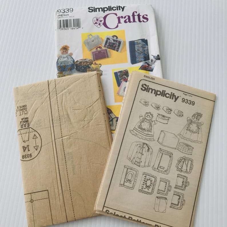 Vintage Simplicity Crafts Sewing Pattern 9339 Ruffle Photo Album Jar ...