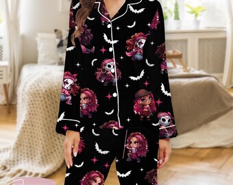 Chicano Halloween Horror Pajama Set – Gothic Sleepwear with Spooky Dolls, Bats & Dark Aesthetic Print for Women
