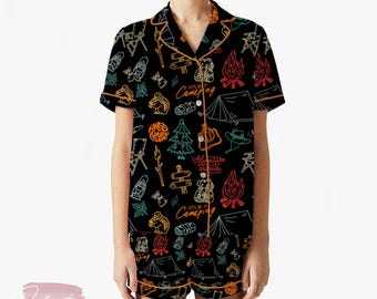 Ensemble pyjama Camp Crew - Vêtements de nuit à manches courtes et imprimés de camping colorés, cadeau de détente amusant pour les aventures en plein air