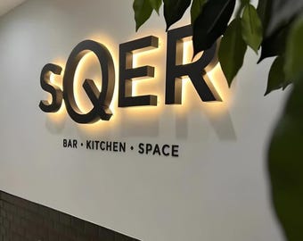 Benutzerdefinierte Edelstahl LED Schild | Hintergrundbeleuchtetes 3D Business Logo
