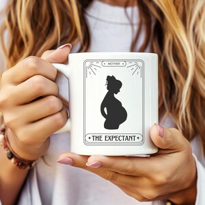 Taza con la carta del tarot "Embarazo" / Divertida taza de café para embarazadas, anuncio de bebé, regalo para baby shower / Humor sobre el embarazo