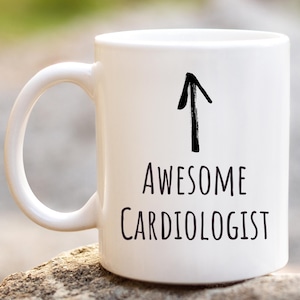 Caneca incrível para cardiologista | Presente engraçado para médico em formatura ou dia de jogo | Caneca de café para cardiologistas, médicos cardíacos e colegas de cardiologia