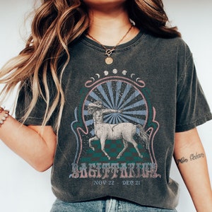 Comfort Colors Zodiac Sagittarius Vintage Tee, Celestial Sagittarius Shirt Trendy Oversized Tee, Astrology T Shirt Sagittarius Birthday Gift