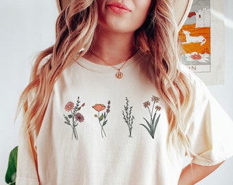 Comfort Colors Flower Shirt, Gift For Her, Flower Shirt Aesthetic, Floral Graphic Tee, Floral Shirt, Flower T-shirt, Cute Wild Flower Shirt